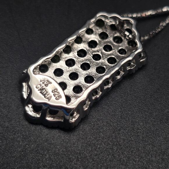 HT Designer Peridot Pendant Necklace 925 Sterling Silver Green Gemstones - Picture 5 of 11